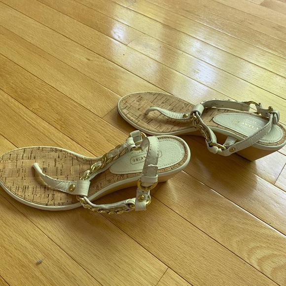 NWOT Coach Garland wedge heels - Picture 3 of 4